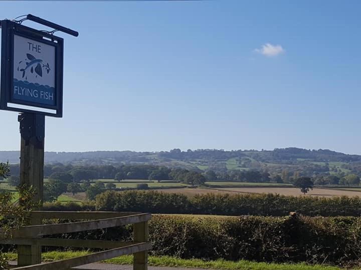 The Flying Fish Stables Hotel Ilminster Værelse billede